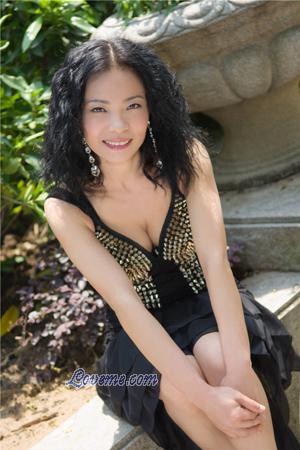 Lifen, 162146, Guangzhou, China, Asian women, Age: 45, Cooking,travelling, College, Singer, swimming , diving,climbing, None/Agnostic