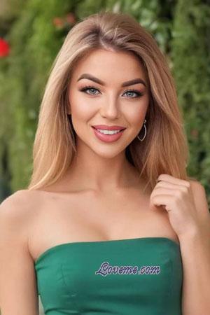 Zhanna, 220875, Kiev, Ukraine, Ukraine women, Age: 25, Reading, music, camping, sports, University, HR Manager, Yoga, fitness, Christian