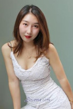 Rui, 202868, Guangzhou, China, Asian women, Age: 23, Traveling, music, movies, cooking, University, Waitress, Gym, running, hiking, None/Agnostic