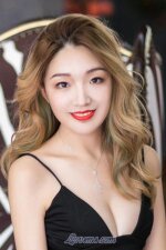 Chen, 204960, Shijiazhuang, China, Asian women, Age: 40, Sports, dancing, walks, traveling, University, HR Manager, Running, fitness, hikes, None/Agnostic