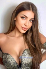 Viktoria, 208923, Dubai, United Arab Emirates, women, Age: 26, Drawing, reading, traveling, dancing, collecting receipts of ice cream, University, Dentist, Gym, jogging, swimming, tennis, badminton, bicycling, Christian