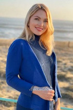 Svitlana, 211416, Porto, Portugal, women, Age: 38, Reading, cooking, road trips, museums, exhibits, traveling, University, Music Teacher, Gym, pilates, Christian